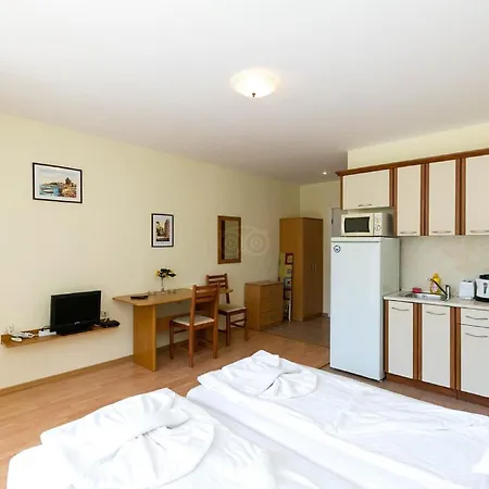 And Orchid Noks Apartmán